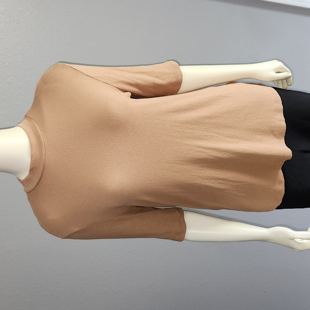 Half Sleeve Crew Neck top